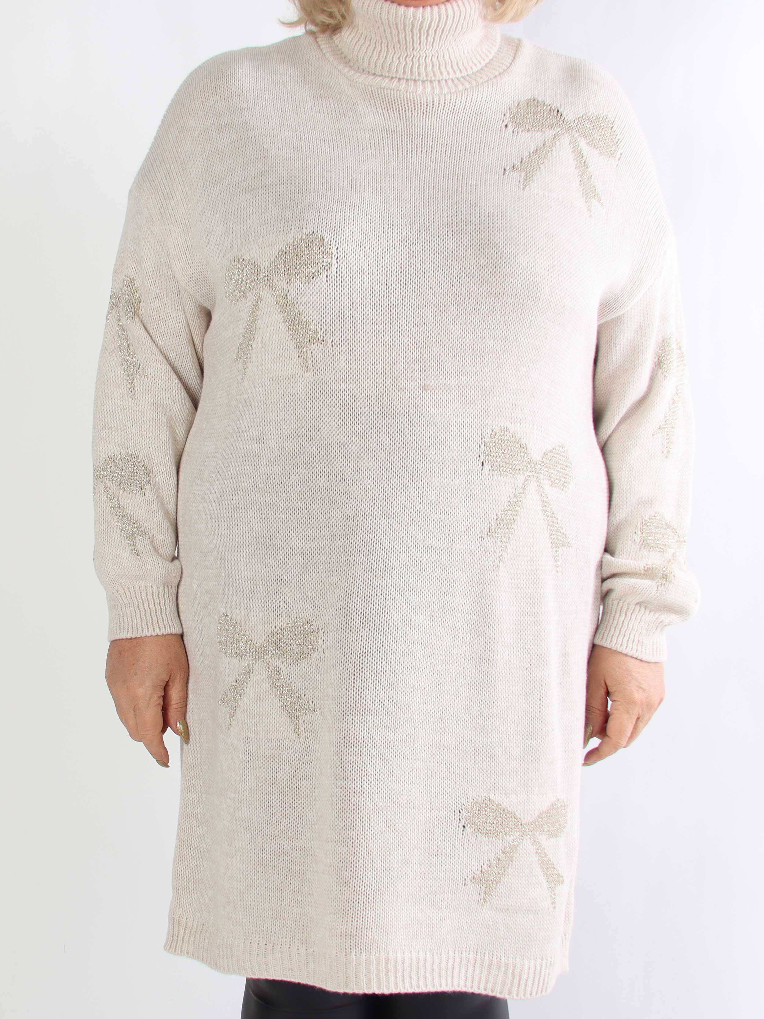 Vallie - Plus size strikkjole med guldsløjfer og rullekrave